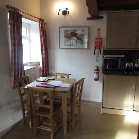 Old Farmmews 1 Apartment
